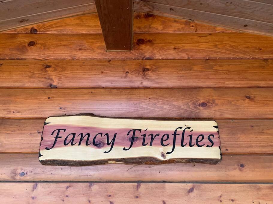 Fancy Fireflies Cabin Hayward Bagian luar foto